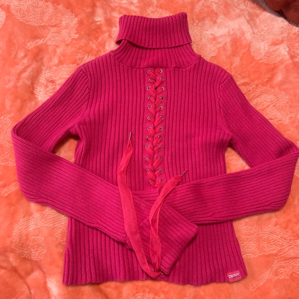 ⚡️DKNY rare hot pink sweater